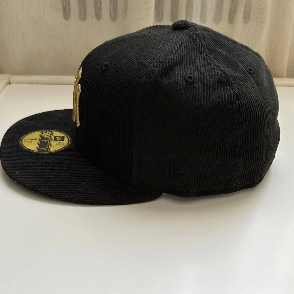 New Era stylish black